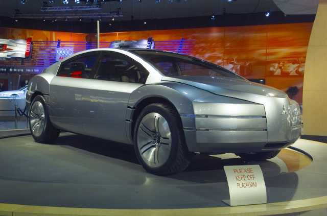 2001 Mitsubishi SSS Concept Car LA Auto Show 01.jpg