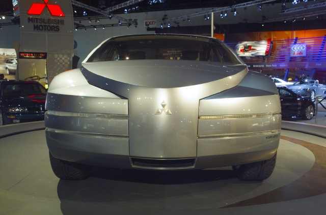 2001 Mitsubishi SSS Concept Car LA Auto Show 02.jpg