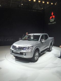 L200 2015.jpg