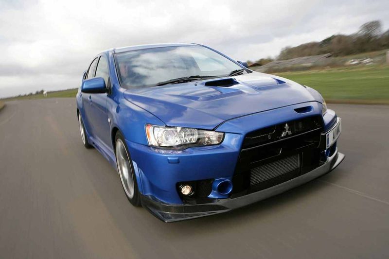 Datei:2013-Mitsubishi-Lancer-Evolution-XI-01.jpg