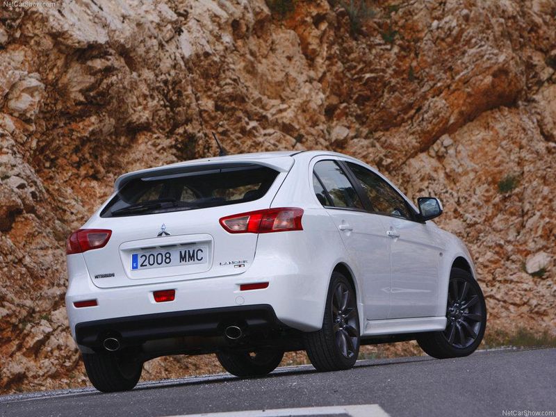 Datei:Mitsubishi Lancer CX0 (Sportback) Ralliart Heck.jpg