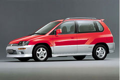 Mitsubishi-Space-Runner-N50.jpg