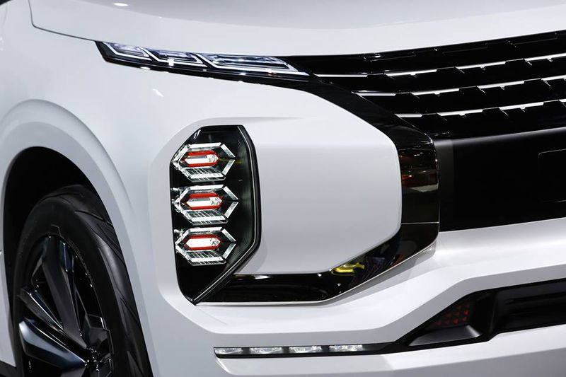 Datei:Gt phev concept 2.jpg