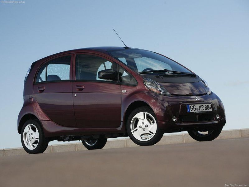 Datei:Mitsubishi I-MiEV Front.jpg