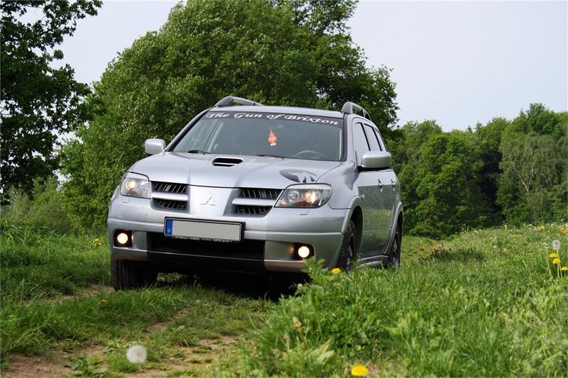 Datei:Mitsubishi Outlander CU0W Facelift Front - Turbo.jpg