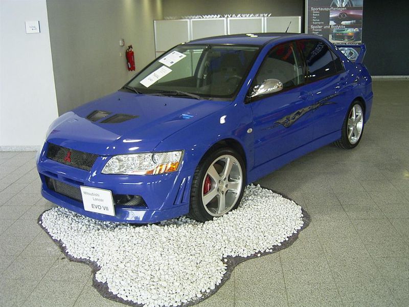 Datei:Mitsubishi Lancer Evolution VII Front.jpg